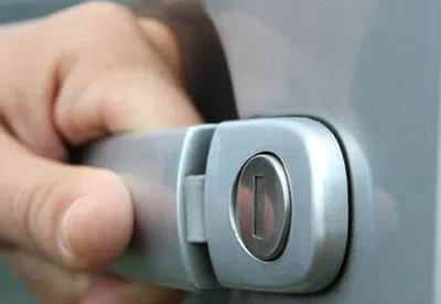 Little Village Locksmith Store Boston, MA 617-294-6210 - 21-unlock-car